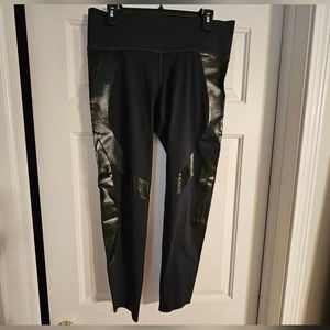 Under armour compression leggings